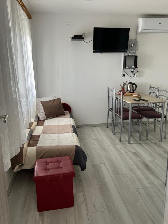 Apartments Linic Нин Экстерьер фото
